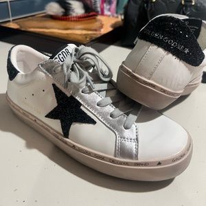 Golden Goose Sneakers